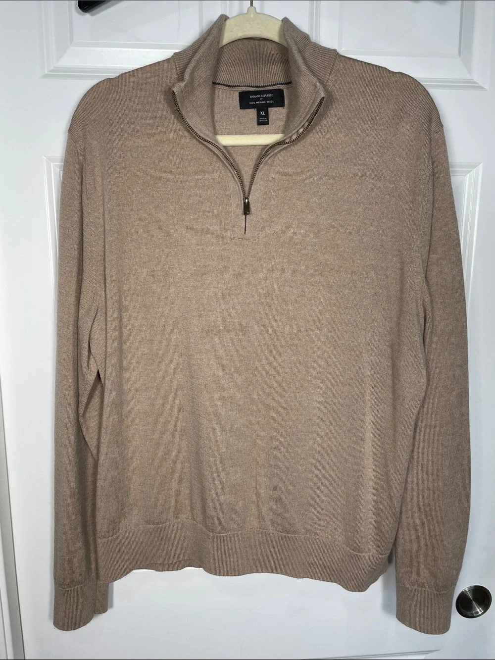 Banana Republic Men’s Merino Wool Sweater Size XL Tan Mock Neck Quarter Zip